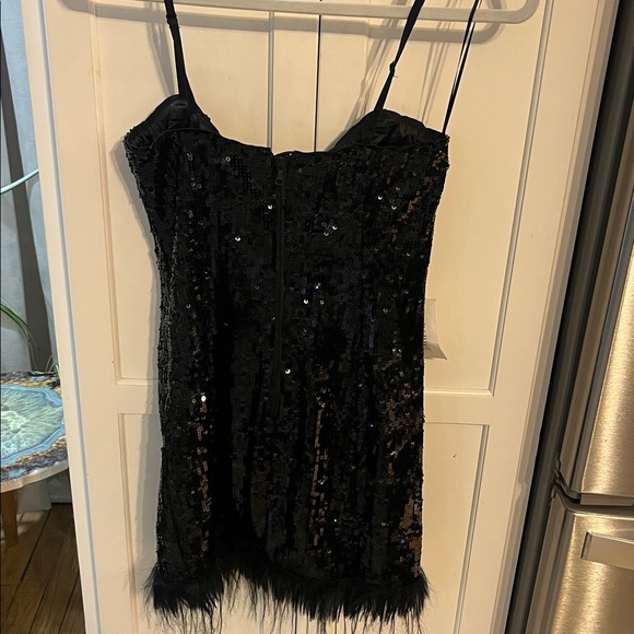 Bardot laurel faux fur trim sequin dress - new with tags - Picture 7 of 7